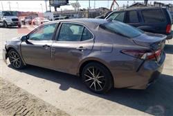 تۆیۆتا کامری